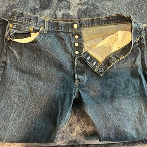 Levi 501 used jeans